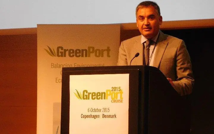 Thanos Pallis, secretary general of MedCruise, began the second session of the day with a discussion of the issues surrounding the treatment of waste from cruise ships