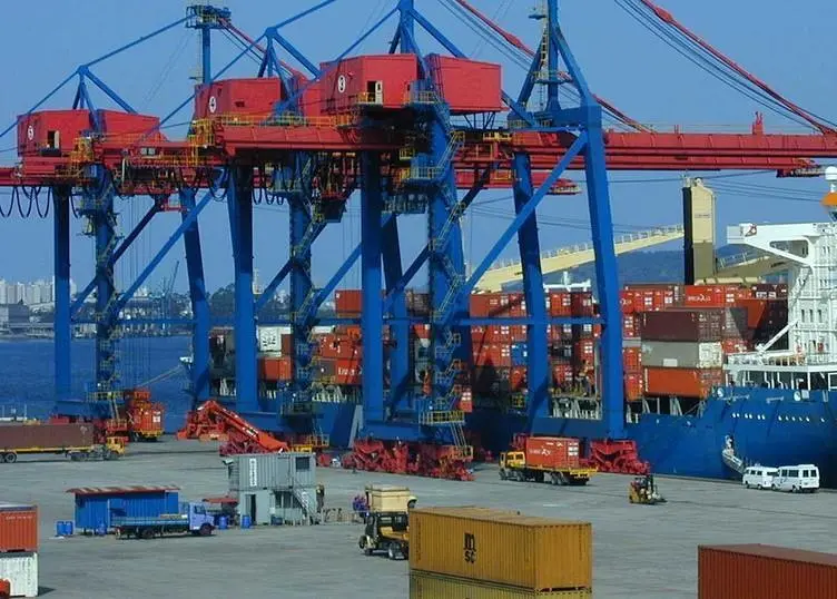 Intelligent: Port of Santos uses a smart port logistics system. Credit: Claus Bunks Flickr