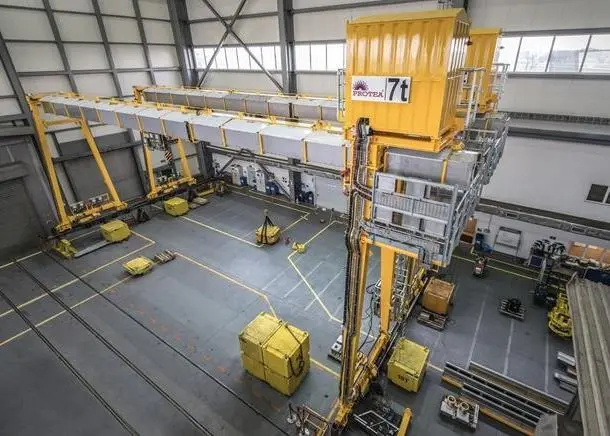 Protea delivers new gantry cranes for LNG terminal in Russia