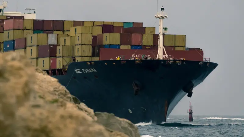 Box out: decision-day edges ever closer for container weighing regulations. Credit: Andrew Priest