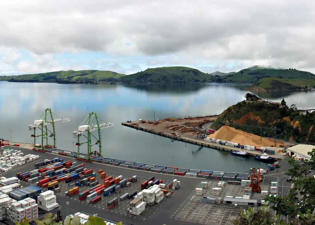 Ports in New Zealand are developing a nationally-uniform process ahead of SOLAS deadline. Credit: Donovan Govan