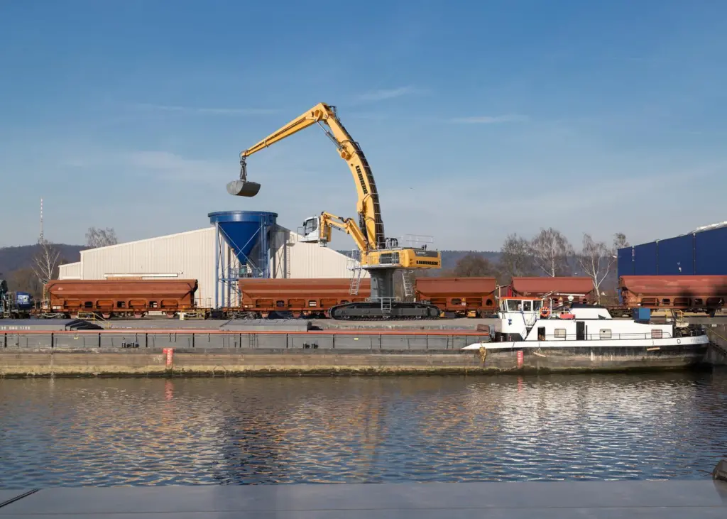 Liebherr has released a new range of material handlers, including the LH 110 C High Rise Port Litronic