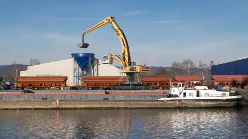 Liebherr has released a new range of material handlers, including the LH 110 C High Rise Port Litronic