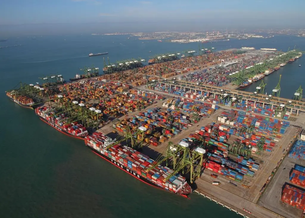 CMA CGM and PSA will join forces to operate four mega container berths at Pasir Panjang Terminal