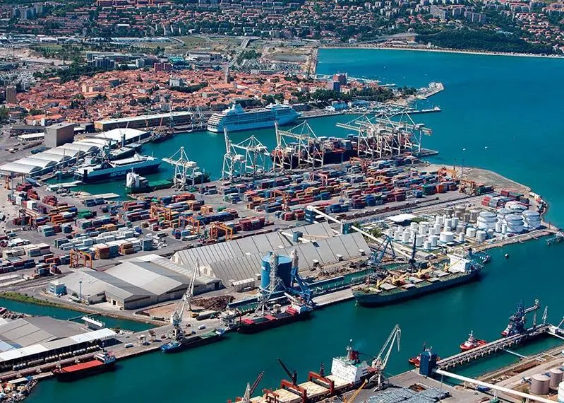 New brochure on sustainable terminals released by FEPORT