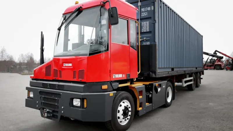 Abu Dhabi Terminals has ordered 14 new Kalmar T2 terminal tractors.