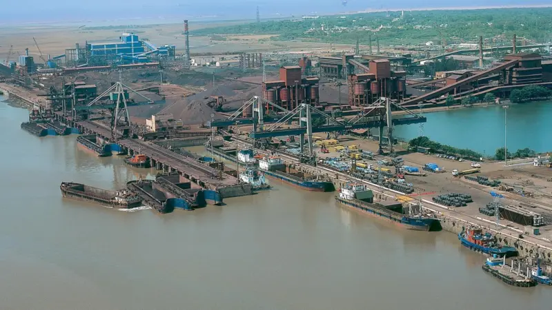 Essar Ports plans to set up a floating storage and regasification unit (FSRU) near Hazira