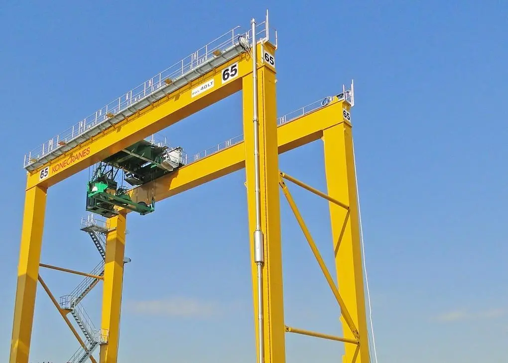 Konecranes to deliver six more RTGs to Valencia