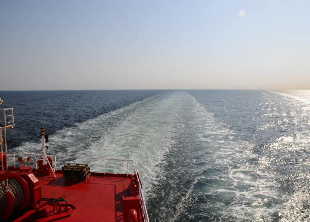 The Silverstream System improves the vessel’s operational efficiency