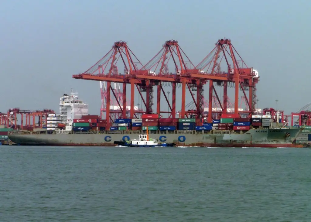 Chinese ports are vulnerable to shipping risks. Credit: Chris