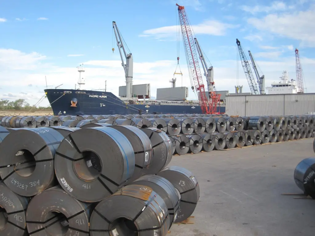 Tight knit: Great Lakes' ports are considering a supra-ports authority. Credit: Ports of Indiana