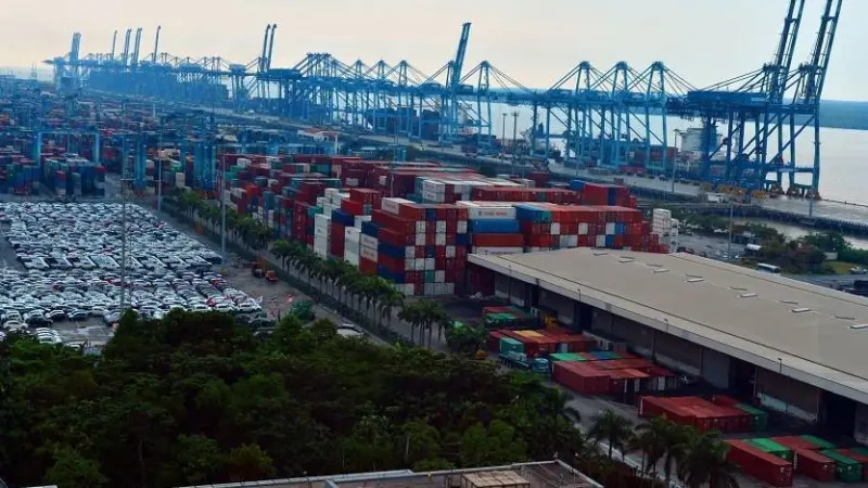 This alliance potentially brings with it a third deep-sea port at Port Klang (pictured). Credit: Dean Calma, IAEA.