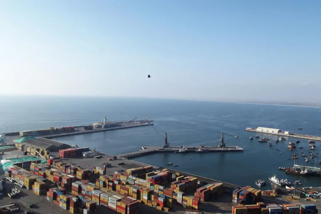 Commitment: investment at Arica offers added value to Bolivian truckers. Credit: Eduardo Woo