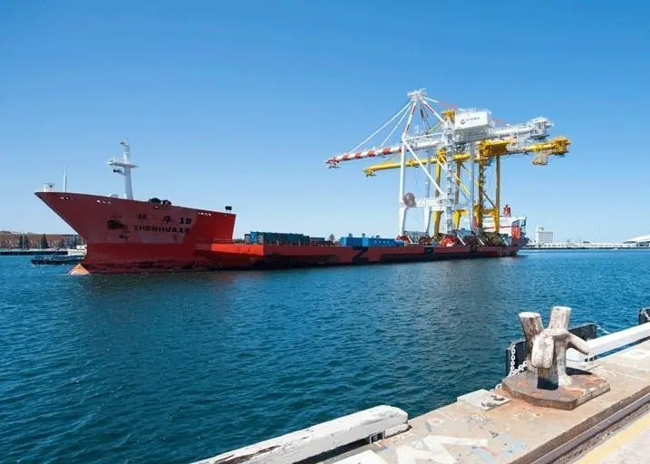 Four new cranes for DP World Australia