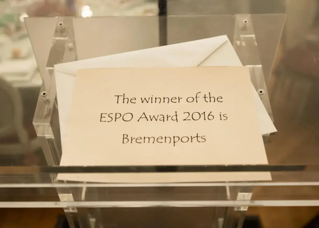 Bremenports was awarded the ESPO Award 2016 at a ceremony in Brussels