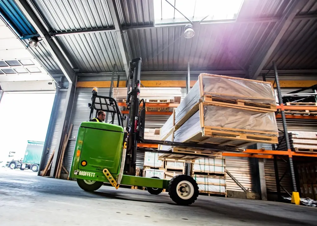 Hiab to supply 15 electric trucks to Germany