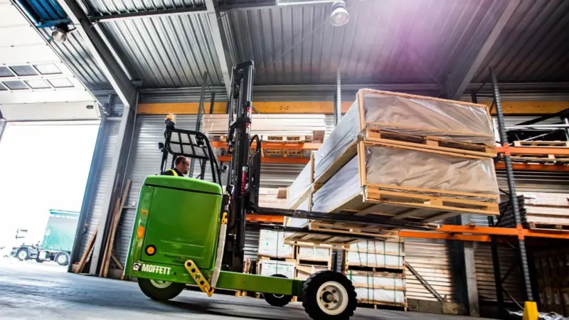 Hiab to supply 15 electric trucks to Germany
