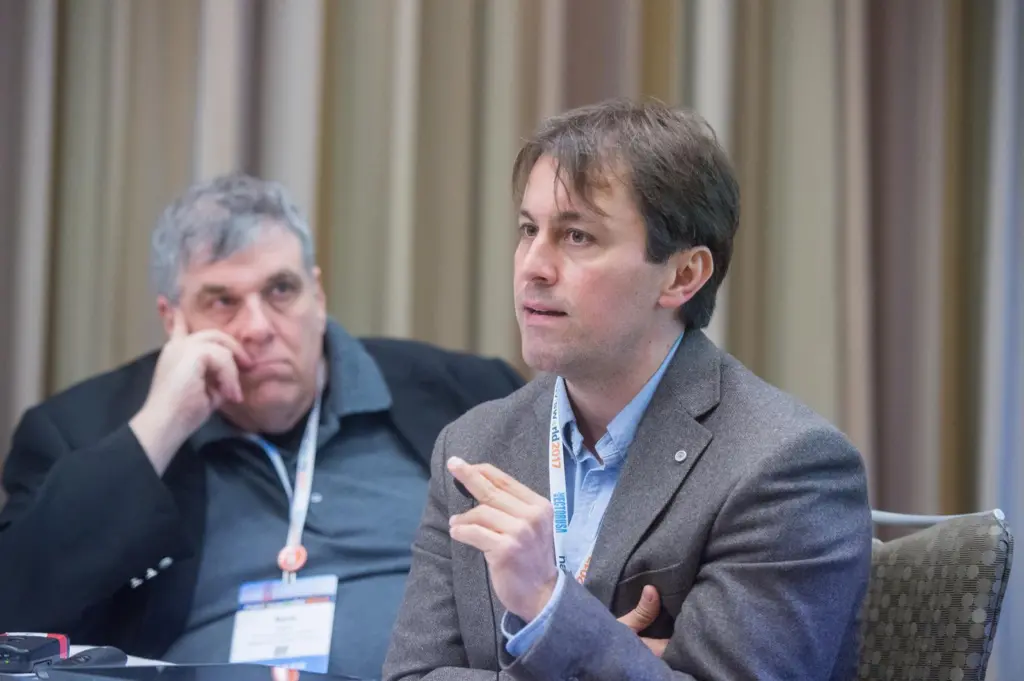 "We don't need to reinvent the wheel," Oscar Pernia, Navis