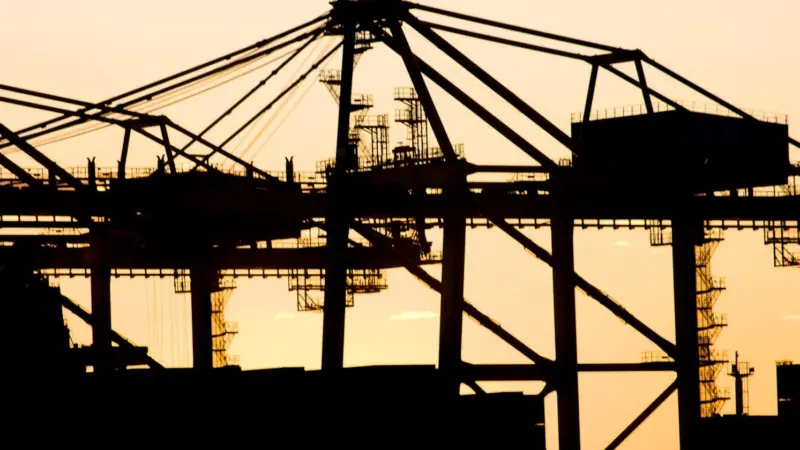 Using technology to digitise the supply chain is important in order for ports and terminals to operate more efficiently. Credit: Claudi Cervello.