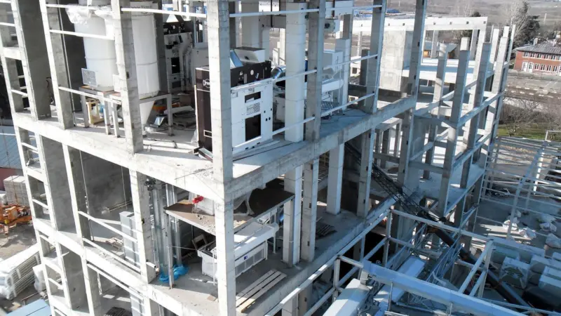 The Cimbria installation in progress