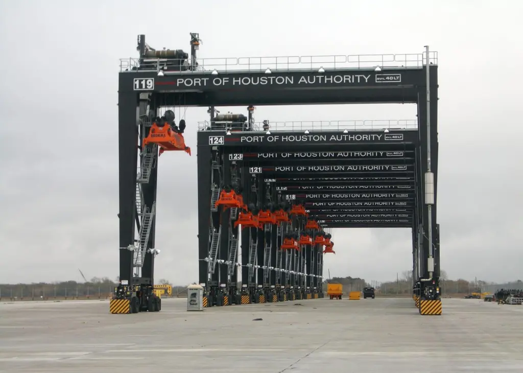 RTG cranes at Port of Houston
