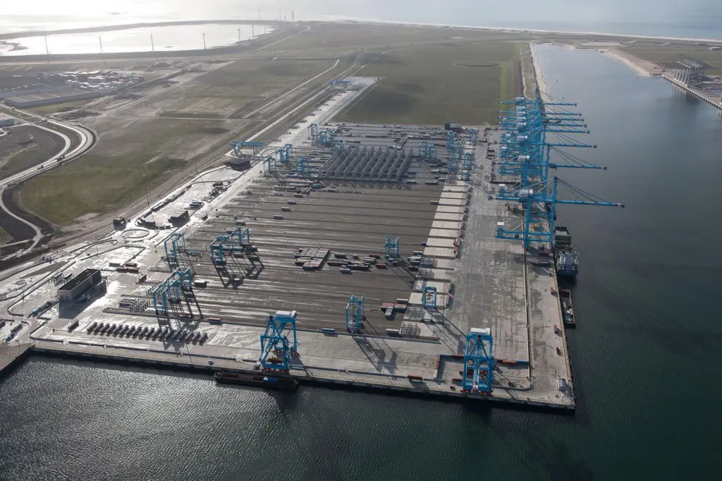 APMT's Maasvlakte terminal