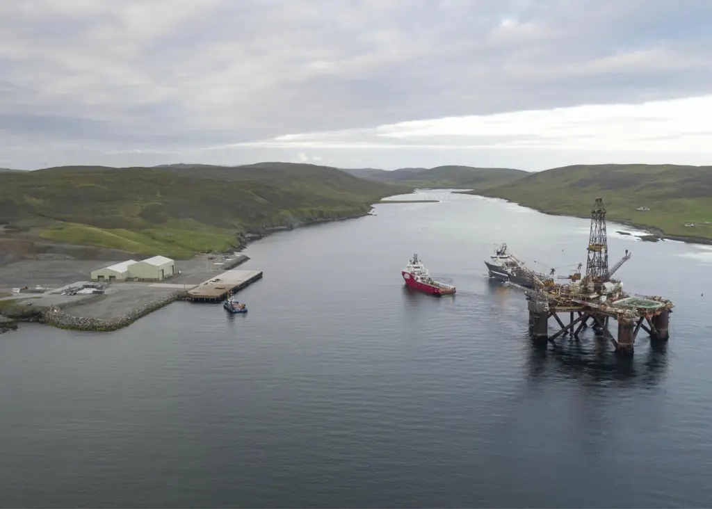 The Buchan Alpha decommissioning project is being managed by Veolia and Peterson at the Dales Voe site owned by Lerwick Port Authority