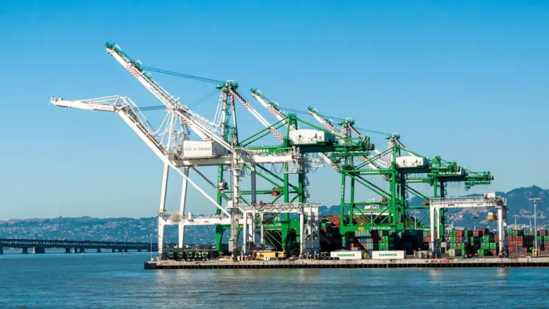 The Port of Oakland Photo: phoca2004/flickr/CC BY-NC-ND 2.0