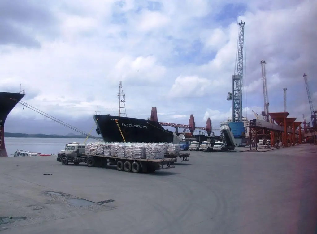 TCP operates the container terminal concession in the Port of Paranaguá (pictured) Photo: Deyvid Aleksandr Raffo Setti (idealizador) e Eloy Olindo Setti (executor)/Wikimedia Commons/CC BY-SA 3.0