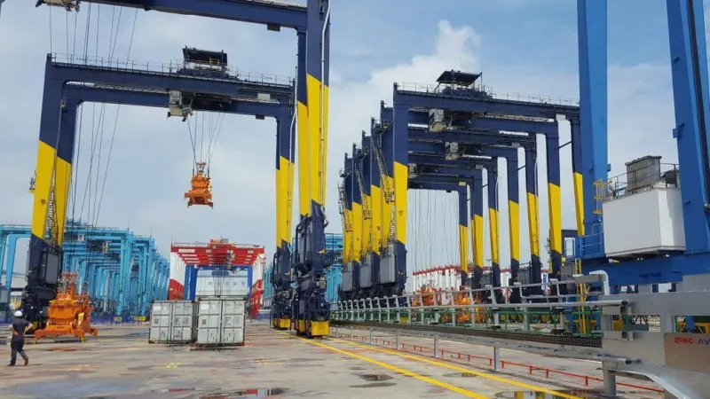 The cranes are low-maintenance and low in fuel consumption, as well as producing almost zero C02 emissions