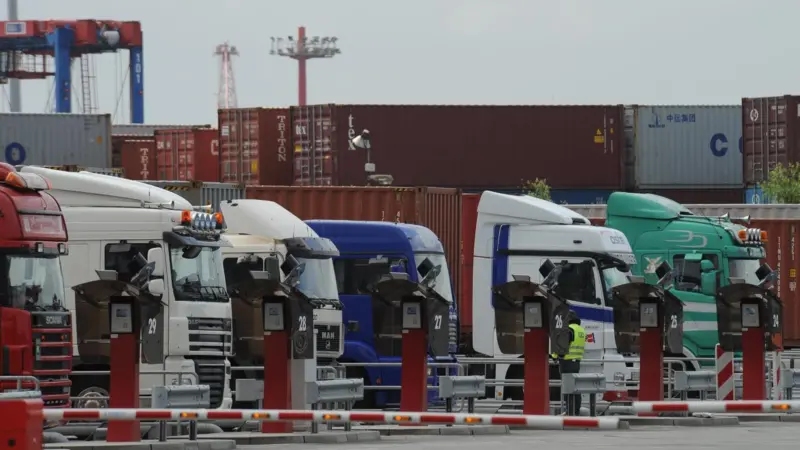 Reducing congestion: Hamburg Port is the first German seaport to introduce pre-allocated time windows for truckers