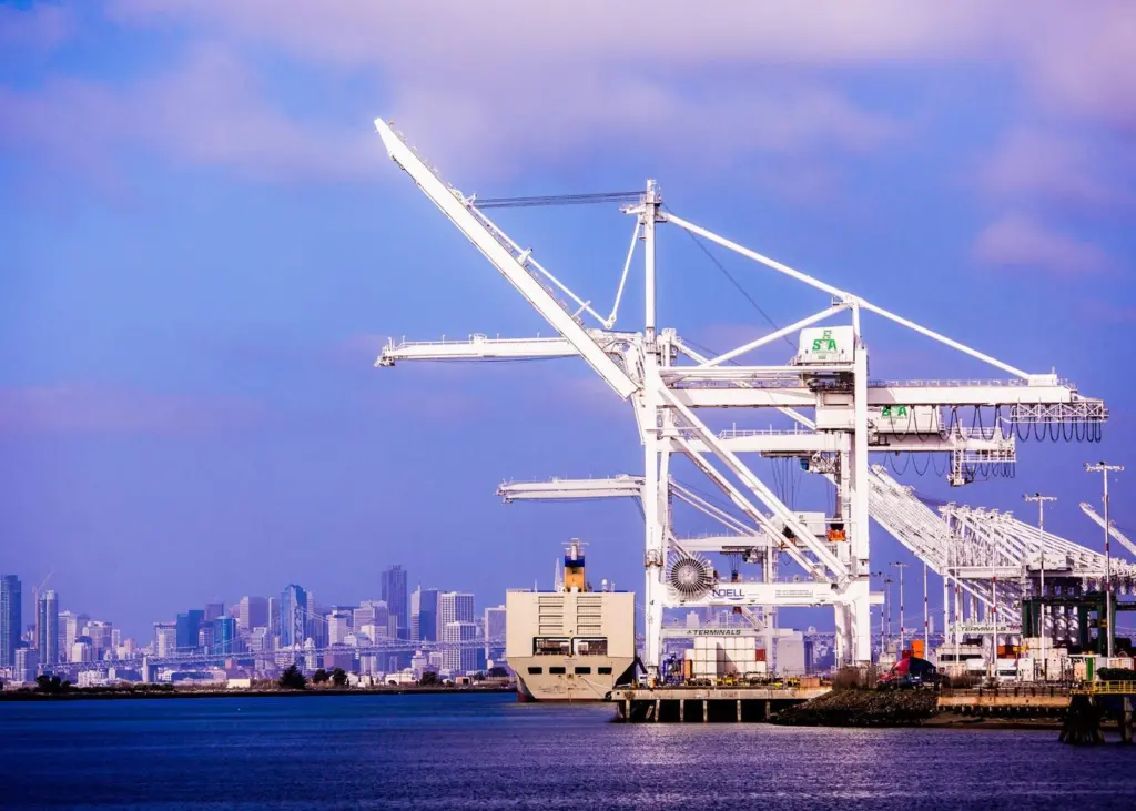 John Driscoll claimed that three international shipping lines are thinking about Oakland first calls Photo: Thomas Hawk/flickr/CC BY-NC 2.0