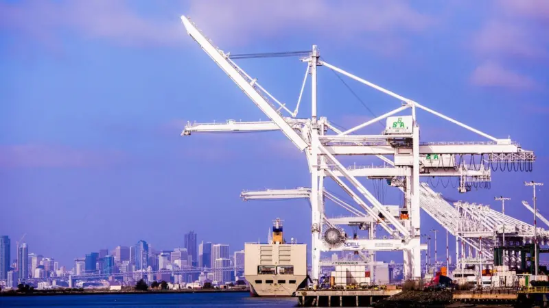 John Driscoll claimed that three international shipping lines are thinking about Oakland first calls Photo: Thomas Hawk/flickr/CC BY-NC 2.0
