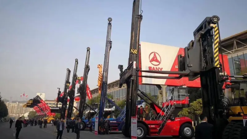 Sany reportedly signed contracts for 58 units of different models at the launch ceremony