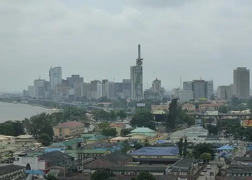 The MWUN has threatened to remove all its members from the country's ports if the Nigerian federal government fails to resolve problems on all port access roads – especially at the Port of Lagos (image is of Victoria Island in Lagos) Photo: Open...