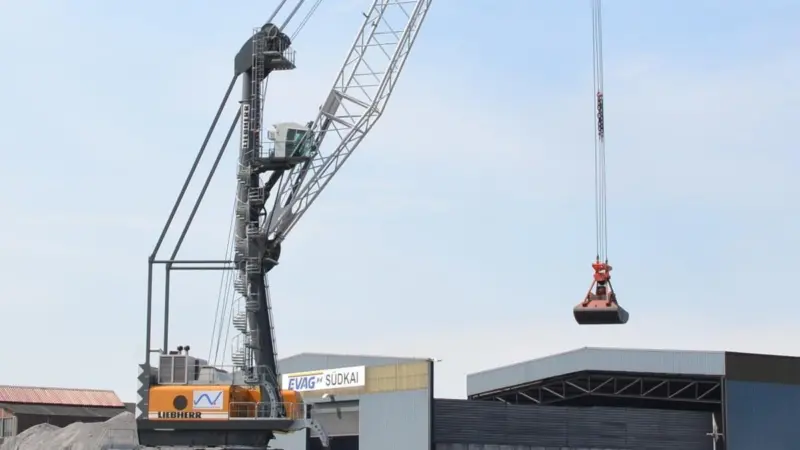 Liebherr LHM 420