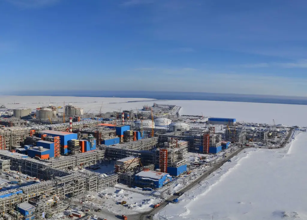 Sabetta presents a challenge to conventional LNG transportation, as the sea is frozen for up to nine months of the year