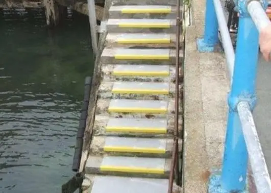 Anti-slip flooring