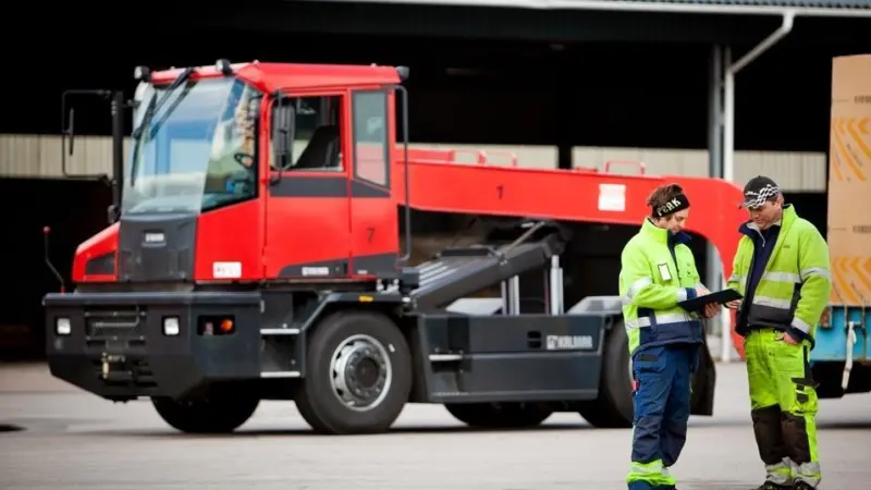 Kalmar TR618i terminal tractors