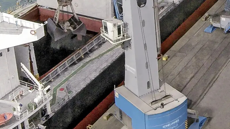 Konecranes Gottwald Model 6 Mobile Harbour Crane