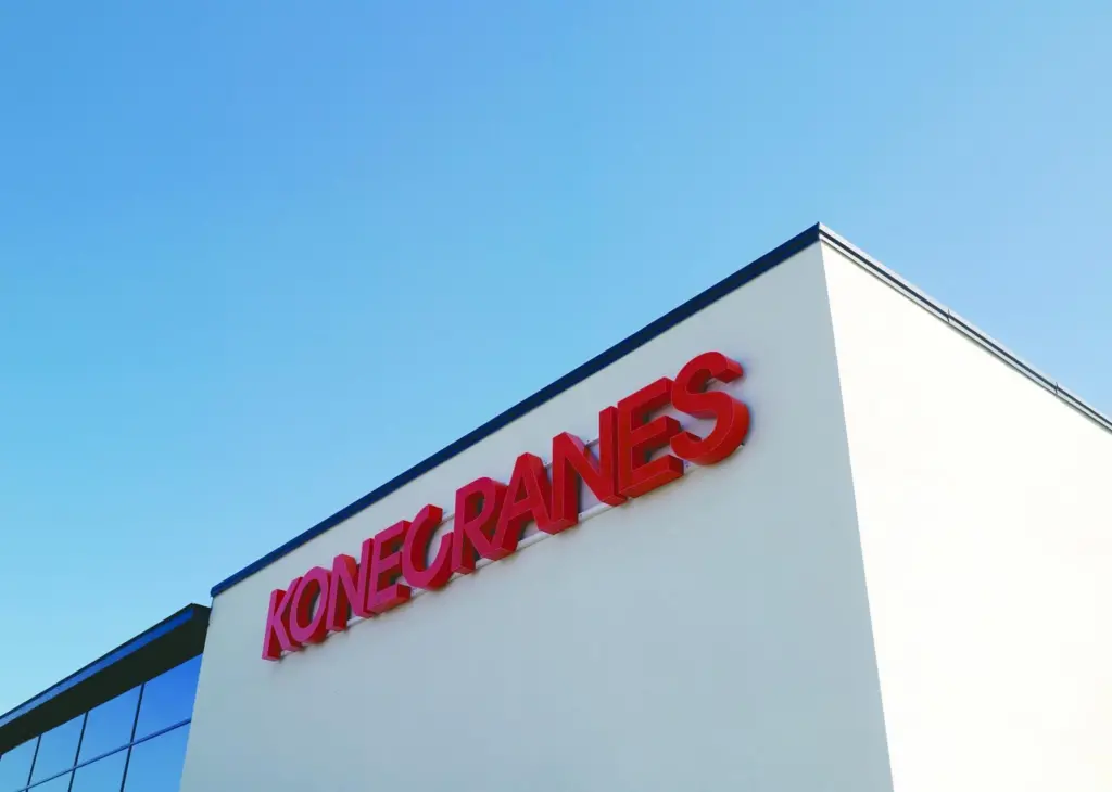 The investment is made up of nine rubber-tyred gantry cranes, two reachstackers and two empty container handlers from SANY, as well as a mobile harbour crane from Konecranes Gottwald Photo: Konecranes