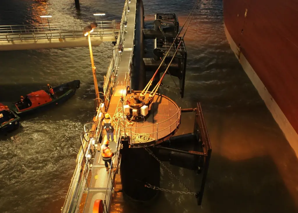 Trelleborg has launched a whitepaper and on-demand webinar that outline design and compliance requirements for docking and mooring equipment Photo: Trelleborg
