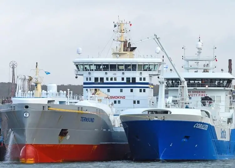ship-to-ship bunkering