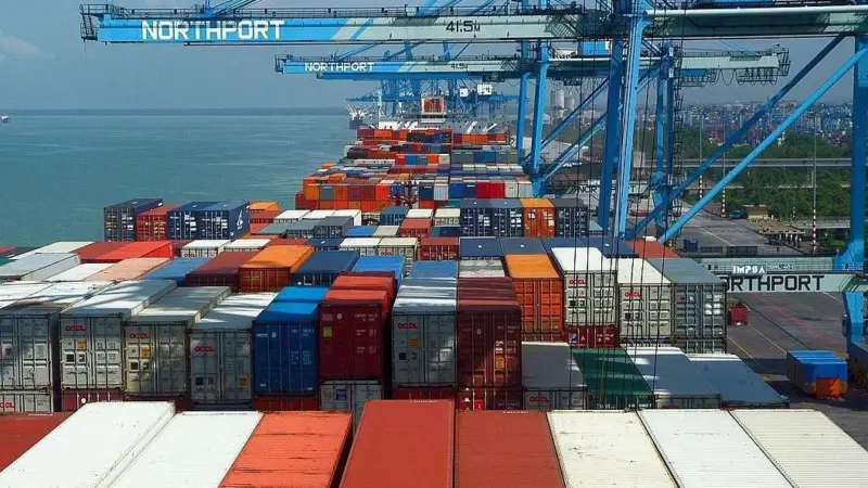 PKA will be asked to commission the study on the need for another port near Port Klang’s Westports and Northport (image is of Northport) Photo: Hafiz343/Wikimedia Commons/CC BY-SA 4.0