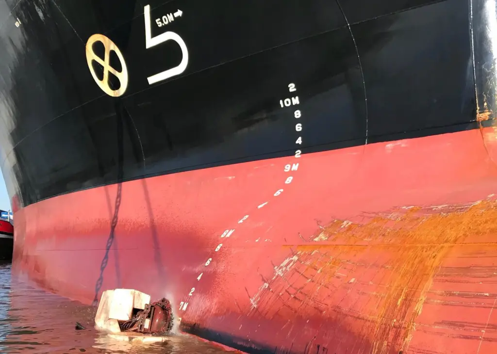 Fleet Cleaner assisted with cleaning 12 oil-fouled vessels at Rotterdam Photo: Fleet Cleaner