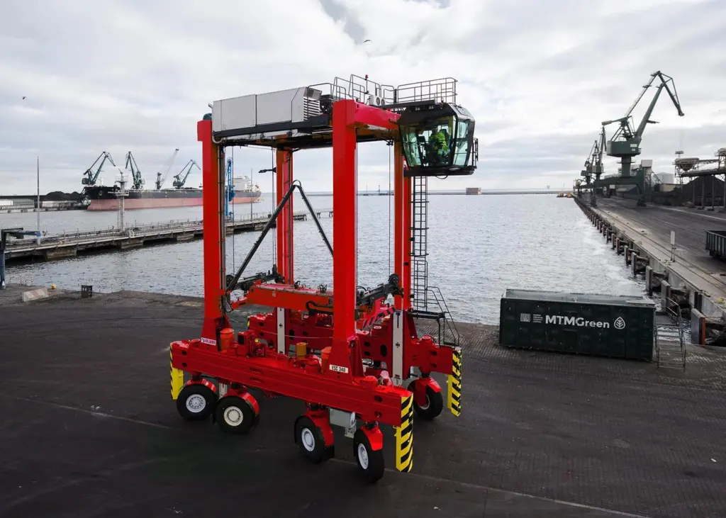 Kalmar is equipping CTB with ten new next-generation electric and hybrid straddle carriers Photo: Kalmar