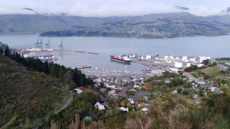 According to LPC project director Martin Watts, the DUKC system has meant that LPC has been able to decrease the volume required for the first phase of its deepening by over 40% Photo: The Maritime Executive