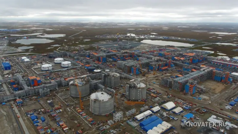 Extensive transportation infrastructure is being built under the scope of the Yamal LNG project, including a sea port Photo: Novatek