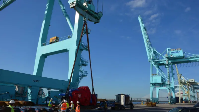 The US East Coast has better labour relations than its western counterpart. Credit: JAXPORT, Flickr, CC BY-NC 2.0
