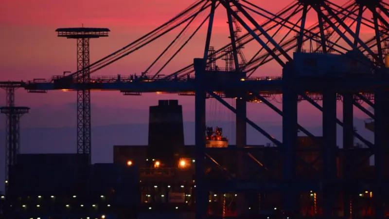 The issue of ITTs is increasingly relevant for all ports with competing terminal operators and onward feeder or intermodal connections. Credit: Huskyherz/Pixabay/CC0